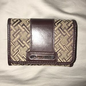 Jaclyn Smith Wallet